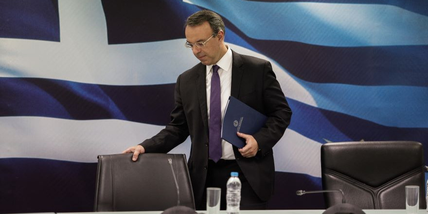 Σταϊκούρας: Ποιοι δικαιούνται το επίδομα των 534 ευρώ