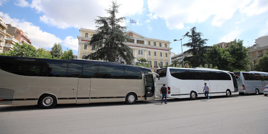 Παράταση δυνατότητας κατάθεσης πινακίδων από τουριστικά οχήματα