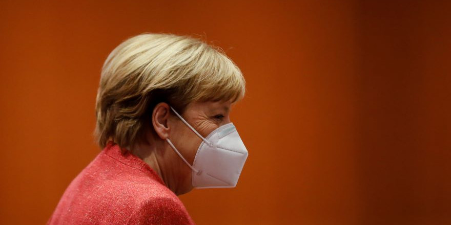 Der Spiegel: Η Γερμανία έκανε παράλληλες διαπραγματεύσεις με τη Βρετανία για το Βrexit