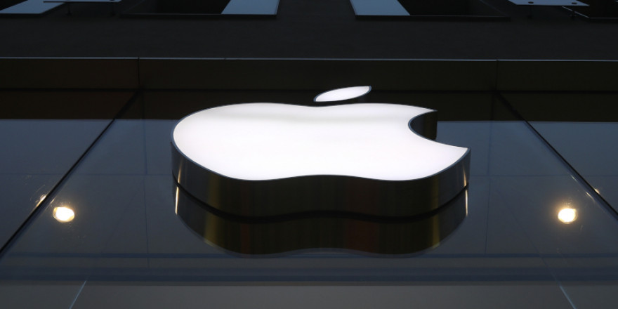 Η Apple αυξάνει το ωρομίσθιο για τους εργαζόμενους στις ΗΠΑ