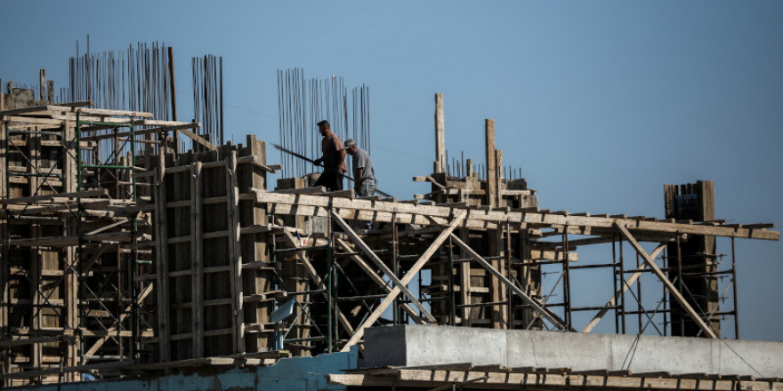 ΕΛΣΤΑΤ: Μείωση 4,9% καταγράφηκε στον όγκο της ιδιωτικής οικοδομικής δραστηριότητας τον Απρίλιο εφέτος