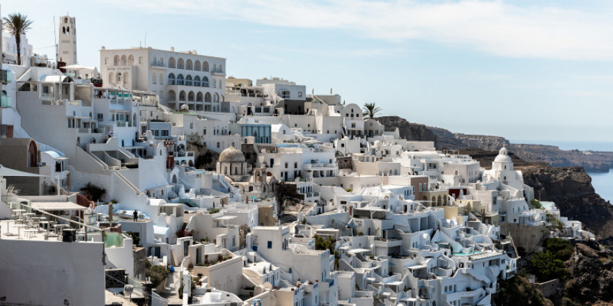 Στα ύψη η τουριστική κίνηση στα νησιά του Νοτίου Αιγαίου τον Ιούλιο