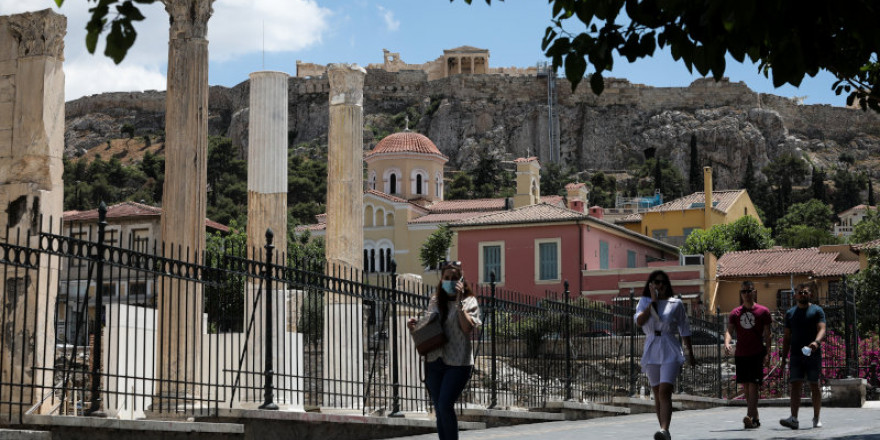 ΤτΕ: Ξεπέρασαν τα 141 δισ. ευρώ οι καταθέσεις των νοικοκυριών το 2022