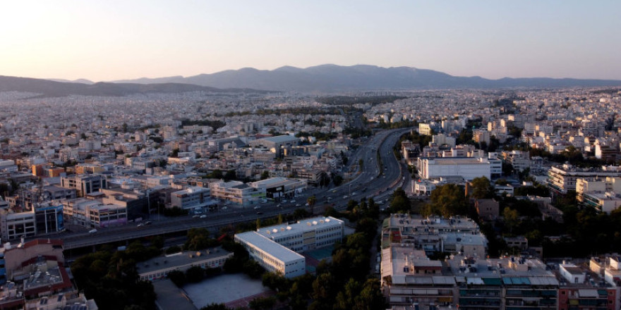 Καμπανάκι από την ΤτΕ για τα επιτόκια της ΕΚΤ - Πώς εκτινάχθηκε τα τελευταία χρόνια το κόστος στέγασης