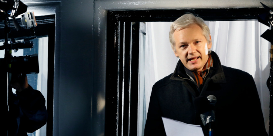 Θετικός στην covid βρέθηκε ο ιδρυτής των WikiLeaks, Τζούλιαν Ασάνζ