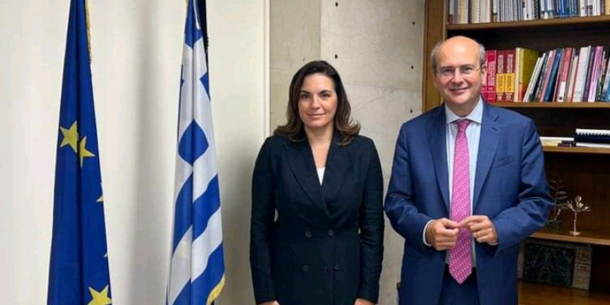 Η θωράκιση του ελληνικού τουρισμού απέναντι στην κλιματική αλλαγή, στη συνάντηση της Ό. Κεφαλογιάννη με τον Κ. Χατζηδάκη