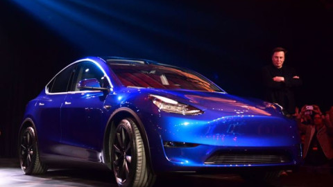 Η Tesla εξαπολύει το Model Y