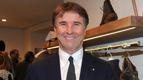 Η μόδα στην υπηρεσία του Covid -O Brunello Cuccinelli φτιάχνει εμβολιαστικό κέντρο