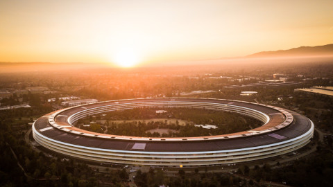 Τα εντυπωσιακά γραφεία της Apple στο Κουπερτίνο