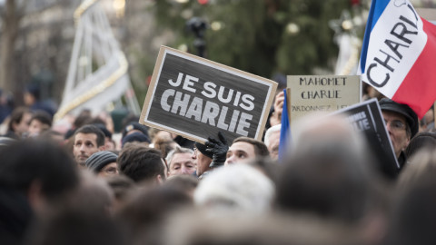 Πορεία στο Παρίσι κατά της τρομοκρατικής επίθεσης στο περιοδικό Charlie hebdo/Φωτογραφία: Shutterstock 
