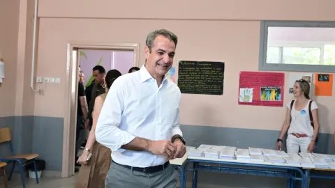 mitsotakis-psifos.jpg