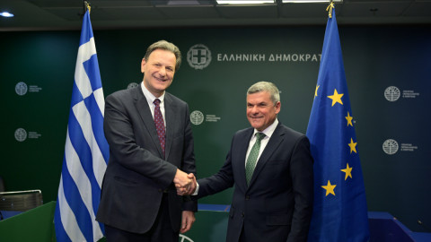 Ο Θεόδωρος Σκυλακάκης με τον Γιώργο Παπαναστασίου