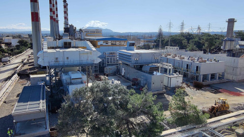 Όμιλος ΔΕΗ: Με έξι νέες αεριοστροβιλικές μονάδες εκσυγχρονίζονται οι σταθμοί σε Ρόδο, Κρήτη και Χίο 