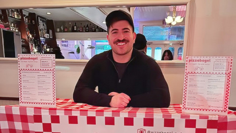 Ο Γιάκομπ Κούπερ από το Μπρούκλιν