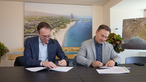  Κώστας Νεμπής – Πρόεδρος & Διευθύνων Σύμβουλος Ομίλου ΟΤΕ, Οδυσσέας Αθανασίου - CEO LAMDA Development.