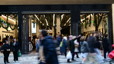 Πρωτομαγιά, καταστήματα / Φωτό: EUROKINISSI