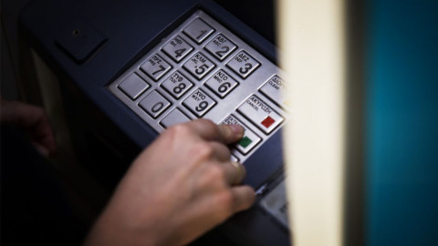 Το Πάσχα κλείνει τις τράπεζες / Φωτό: EUROKINISSI