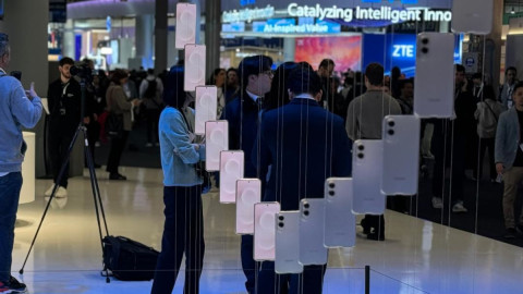 Smartphones σε έκθεση 