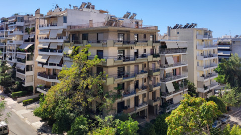 Πολυκατοικία στην Αθήνα