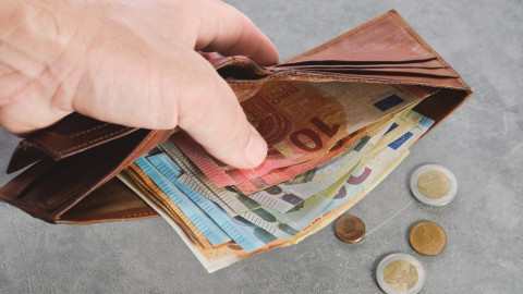 Χρήματα σε πορτοφόλι