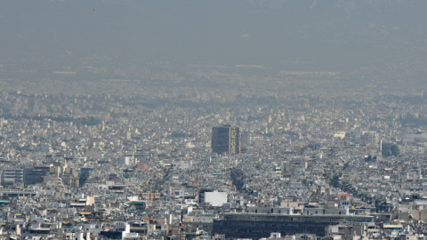 Reuters: Εκατοντάδες ελληνικά ακίνητα σε κινεζικά χέρια