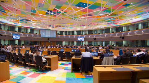 Σε έκτακτο Eurogroup του Νοεμβρίου η περικοπή των συντάξεων