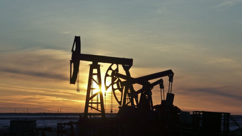 Πετρέλαιο: Στα 79 δολάρια το βαρέλι -  Η μεγαλύτερη εβδομαδιαία πτώση από τον Νοέμβριο