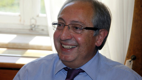 Ο Αμπατζόγλου υποψήφιος στον Δήμο Αμαρουσίου