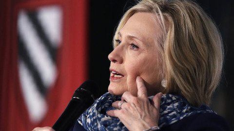 Η Κλίντον καλεί σε ψήφο κατά του Τραμπ