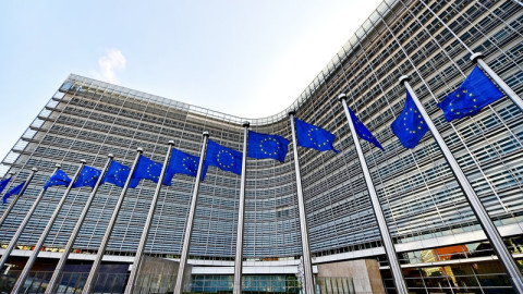 Κομισιόν: Ετοιμάζει σχέδιο ελέγχου των ξένων επενδύσεων