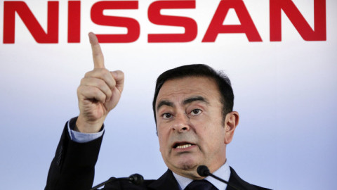 Μετά τη Nissan ο Γκοσν απολύθηκε και από τη Mitsubishi