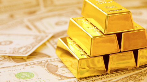 Πτώση στην τιμή του χρυσού λόγω ΑΕΠ