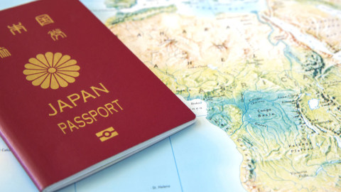 Σε χώρα μεταναστών μετατρέπεται η Ιαπωνία