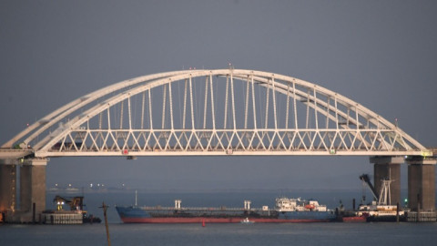Ουκρανία: Η Ρωσία άνοιξε πυρ εναντίον πλοίων μας