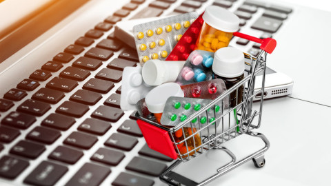 Καταναλωτικός πυρετός στα online φαρμακεία λόγω Black Friday