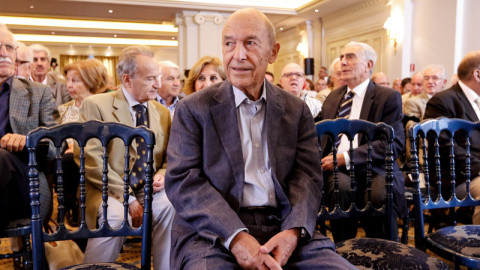 Σημίτης: Τα προβλήματα δεν λύνονται με σκανδαλολογία