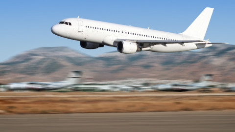 Αισιόδοξες προβλέψεις για την κίνηση στα ελληνικά αεροδρόμια