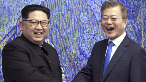 Στιγμιότυπο από προηγούμενη συνάντηση των ηγετών της Βόρειας και της Νότιας Κορέας