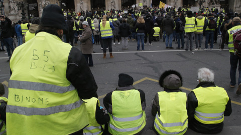Δυστύχημα με έναν νεκρό σε μπλόκο των «κίτρινων γιλέκων»