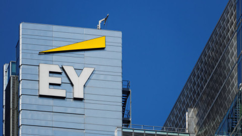 Ernst & Young / EY
