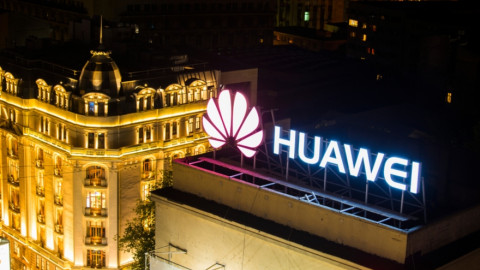 Σχέδιο για βρετανικό μπλόκο στην Huawei