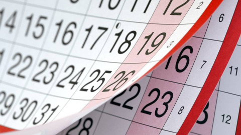 Οι αργίες του 2025: Πέντε τριήμερα και ένα τετραήμερο -Πότε πέφτουν 