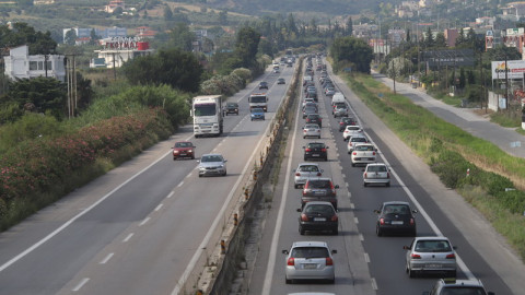 Έκτακτα μέτρα της Τροχαίας για τις γιορτές