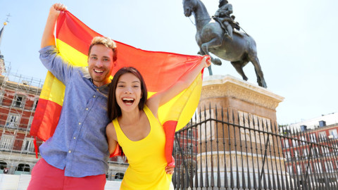 Η Ισπανία φέτος θα «βουλιάξει» από τουρίστες