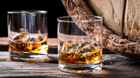 Φιάλη ουίσκι Macallan 60 ετών πωλήθηκε αντί 1,5 εκατ. δολαρίων