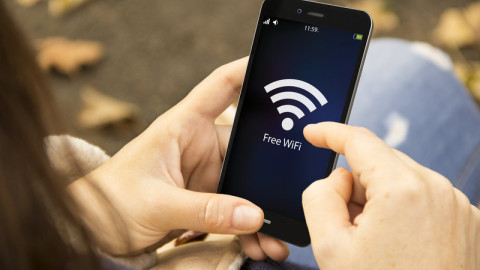 Ευρωπαϊκά κονδύλια σε 70 Δήμους για δωρεάν WiFi