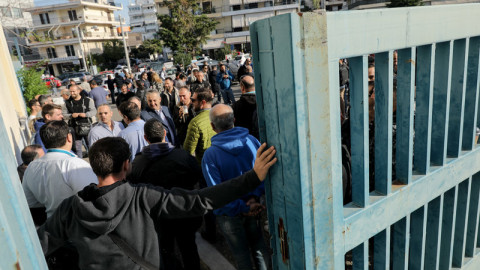 Σχολές οδηγών έξω από το Υπουργείο Μεταφορών