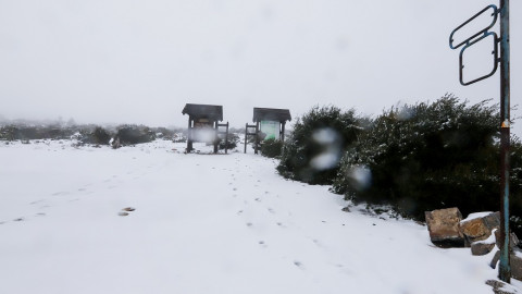 Προβλήματα και διακοπές κυκλοφορίας λόγω χιονιά