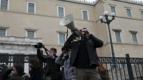 Παραλύει αύριο το Δημόσιο - Κλειστά τα σχολεία