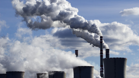 EE: Μηδενικές εκπομπές άνθρακα μέχρι το 2050